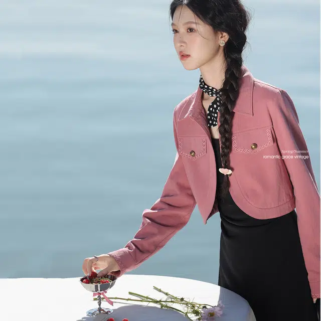鹿向南 陷进温柔系列 时尚休闲百搭牛仔上衣学院风甜美淑女截短外套 女款