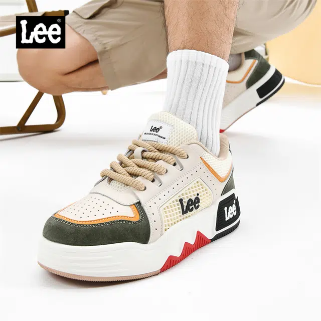 Lee
