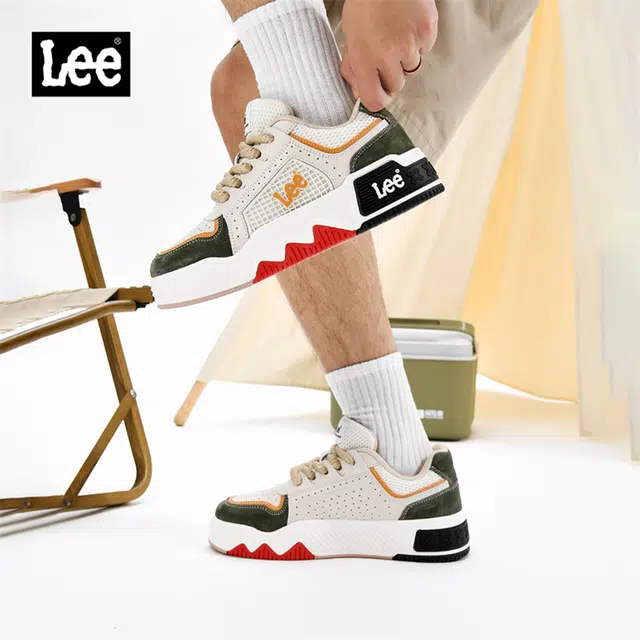 Lee