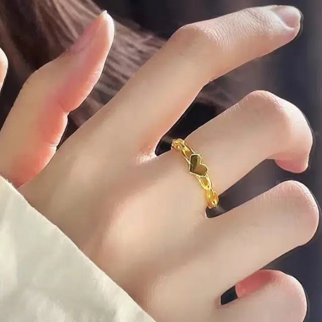 贝戈丽丝 一心一意桃心戒饰 简约精致环扣相依高级感轻奢手饰 约会恋爱氛围感 日常穿搭上班通勤 足金 一口价 黄金戒指 女款