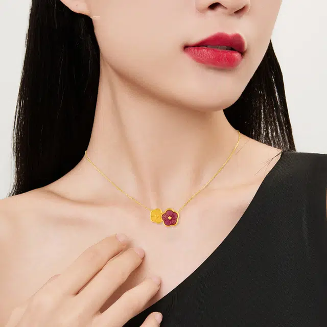 贝戈丽丝 优雅浪漫桃之夭夭  森系甜美精致气质温柔锁骨链  日常恋爱约会 节日纪念日送礼 足金 一口价 黄金项链 女款
