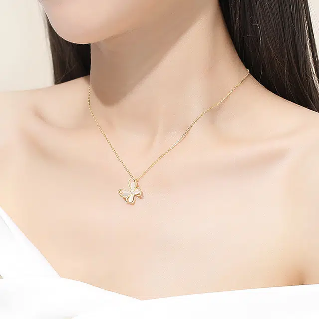 S925