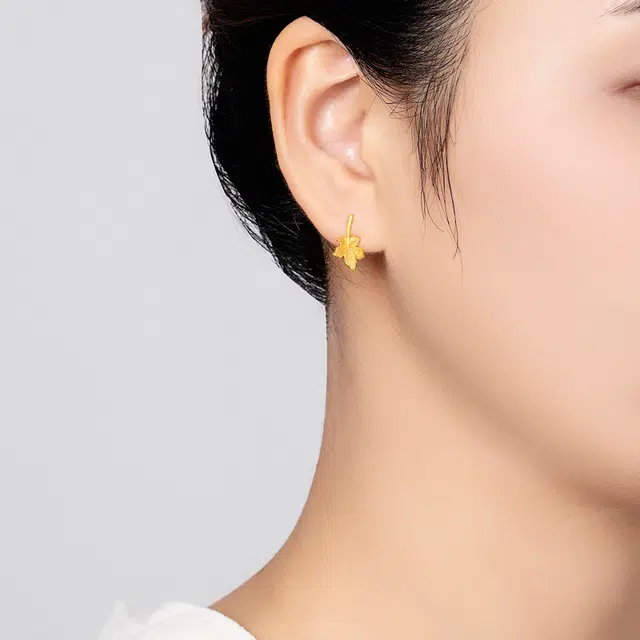 贝戈丽丝 国潮新中式枫叶耳饰 古法立体叶子设计 精致复古优雅高级气质款 约会恋爱氛围感佩戴#好运 足金 一口价 黄金耳钉 女款