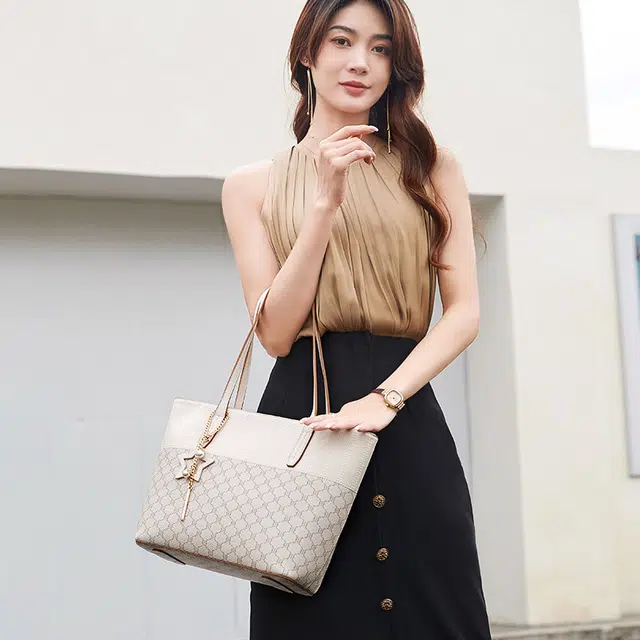 PESASRIE ins PVC Tote