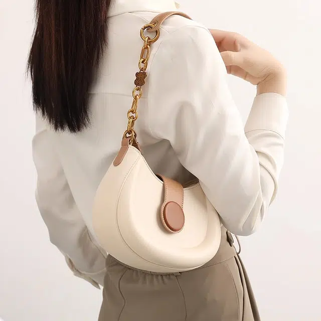 PESASRIE NEW CHINA-CHIC