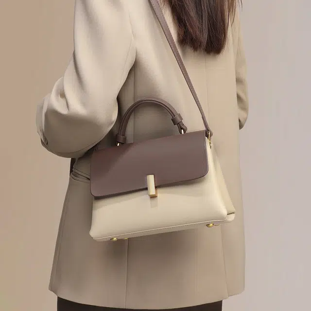 PESASRIE Casual Leather Crossbody Bag