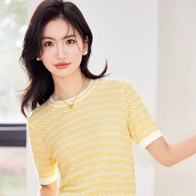 浪莎 小香风短款轻薄冰丝清爽透气条纹纯色套头圆领修身短袖针织衫 女款 黄色
