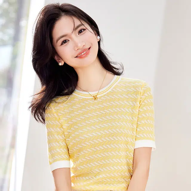 浪莎 小香风短款轻薄冰丝清爽透气条纹纯色套头圆领修身短袖针织衫 女款 黄色