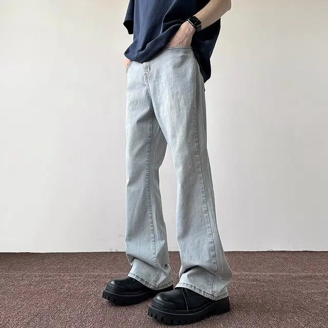 a02