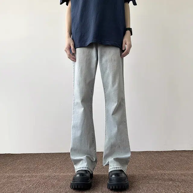 a02