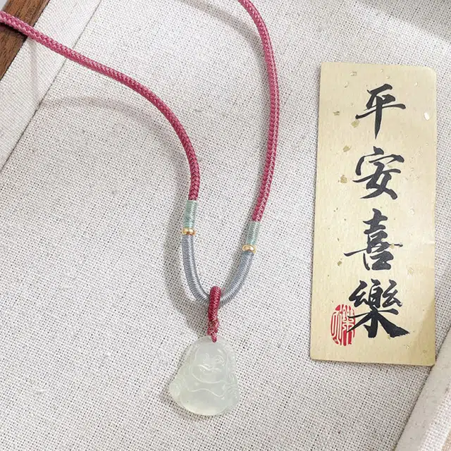 御龙镜 弥勒佛笑面佛大肚佛   国潮复古精致轻奢气质小众设计高级感平安无事佛简约锁骨链#好运 岫玉 吊坠 女款