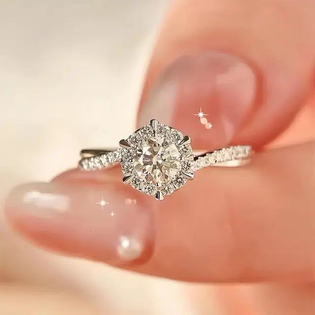 925