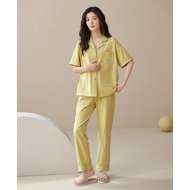 帕兰朵 简约亲肤舒适翻领短袖开衫休闲可外穿家居服长裤睡衣套装 女款 绿黄色