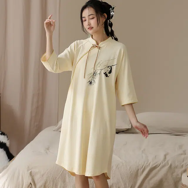 帕兰朵 国风带胸垫竹子印花透气舒适长袖睡裙 女款 米黄色