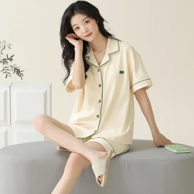 帕兰朵 薄款翻领短袖上衣松紧腰短裤睡衣套装 女款 乳白色