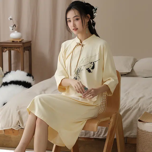 帕兰朵 国风带胸垫竹子印花透气舒适长袖睡裙 女款 米黄色