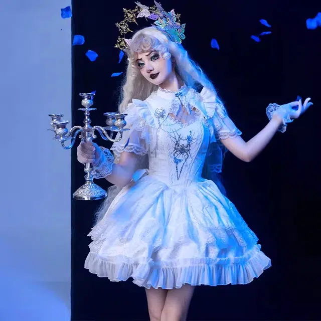 8Lolita