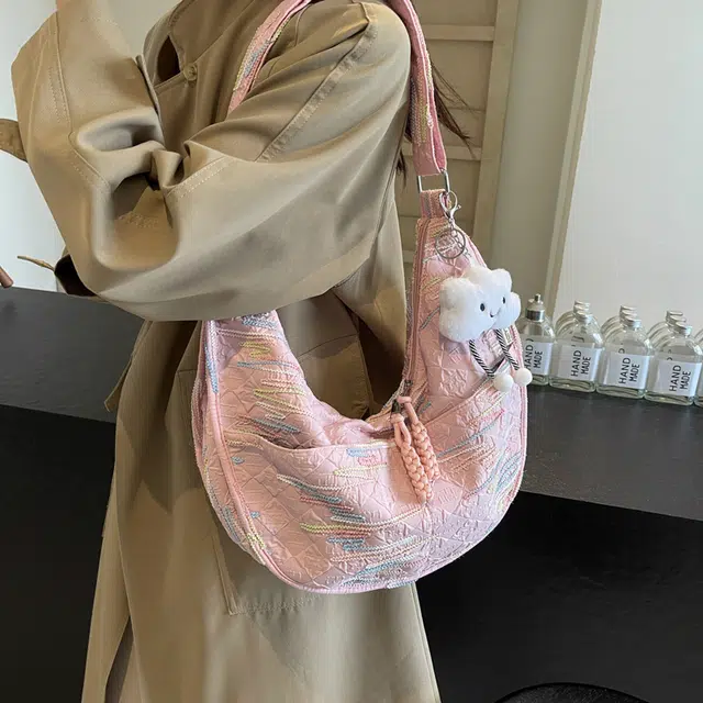 奕旅 时尚流行通勤百搭 布 单肩斜挎包 女款 多色