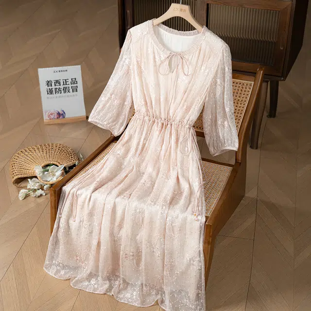 着西 高端粉色重工桑蚕丝短袖连衣裙 女款 香槟粉