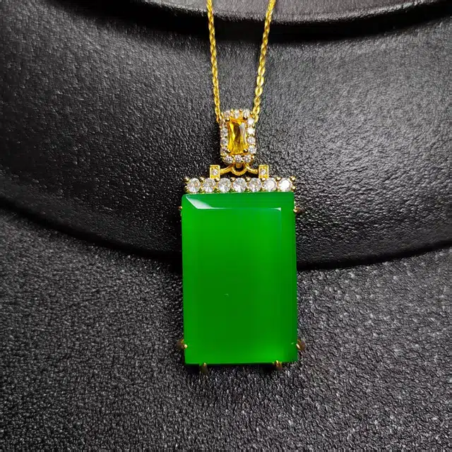 识恩 冰感薄荷绿黄钻温婉气质平安无事牌 新中式精致轻奢优雅小众设计 #好运 玉髓 项链 女款