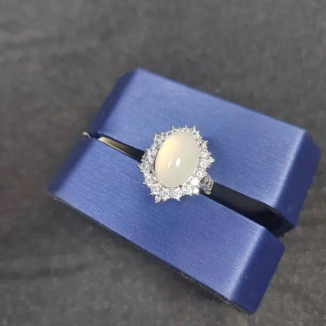 识恩 简约精致轻奢复古国风气质优雅小众清冷高级感温婉细腻 玉髓 玉石戒指 女款