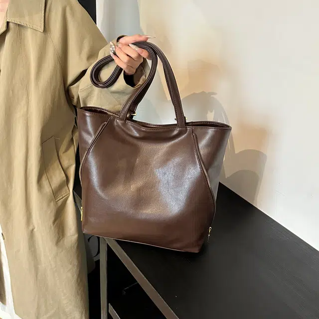 ZAVC PU Tote