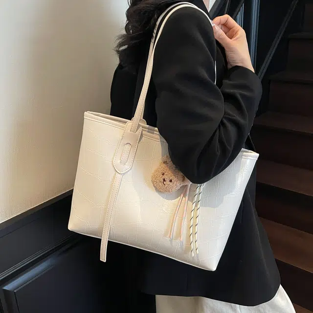 ZAVC PU Tote