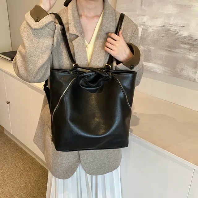 ZAVC PU Tote