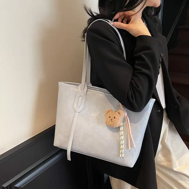 ZAVC PU Tote