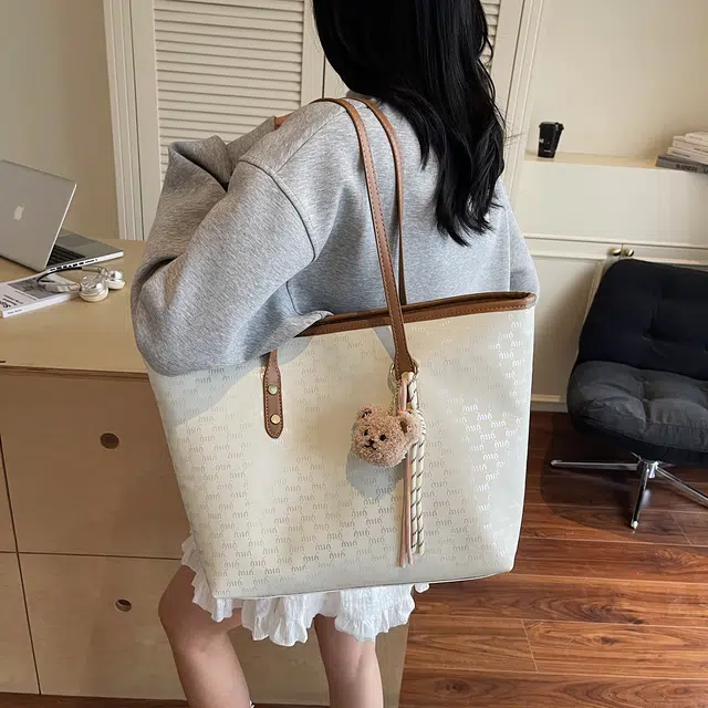 ZAVC PU Tote