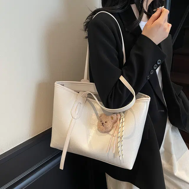 ZAVC PU Tote