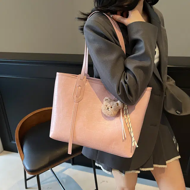 ZAVC PU Tote