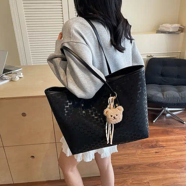 ZAVC PU Tote