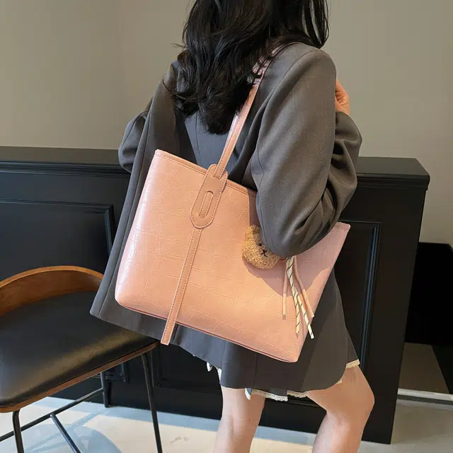 ZAVC PU Tote