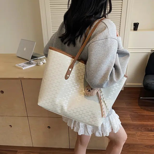 ZAVC PU Tote