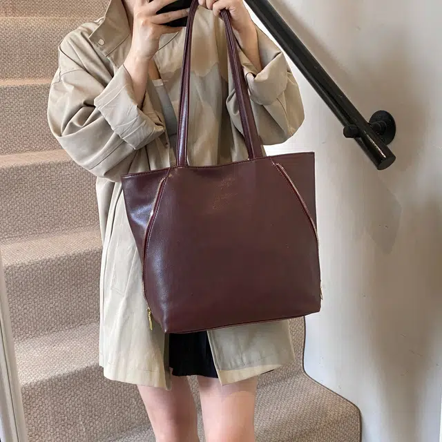 ZAVC PU Tote