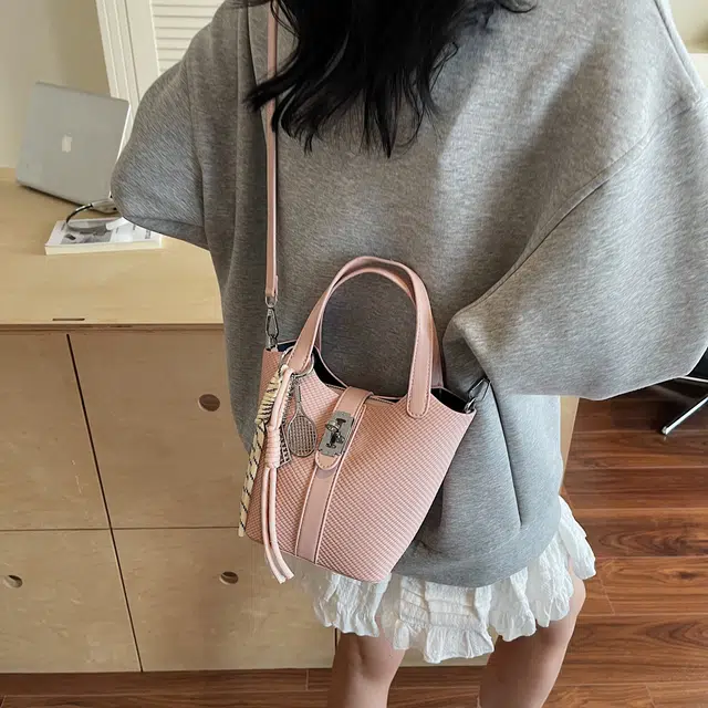 ZAVC ins PU