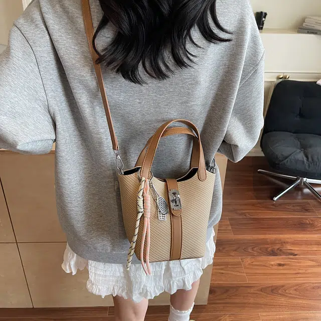 ZAVC ins PU