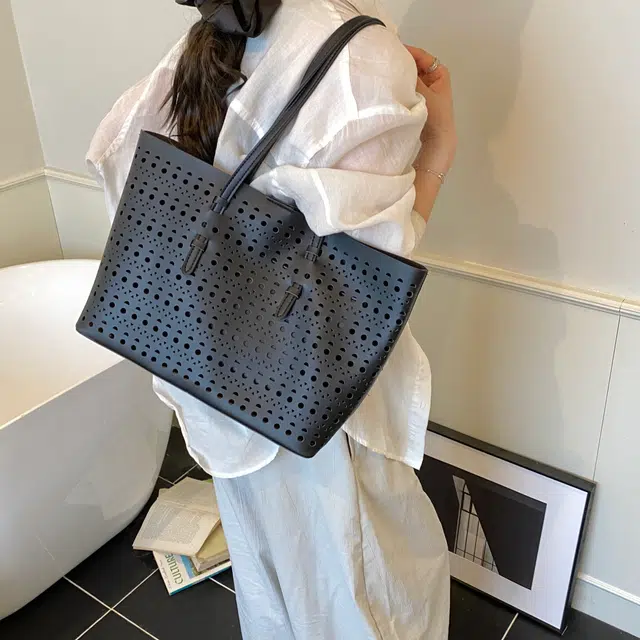 ZAVC PU Tote