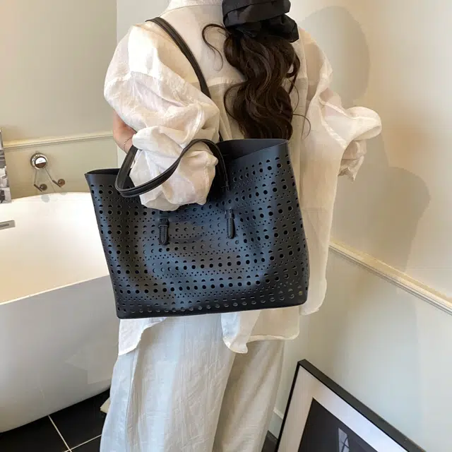 ZAVC PU Tote