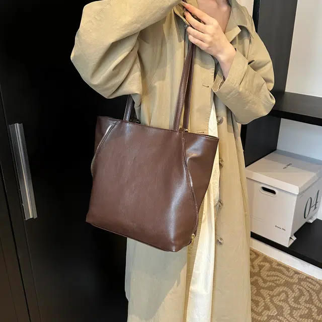 ZAVC PU Tote
