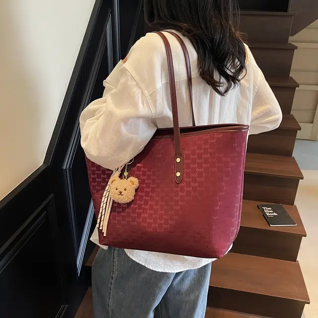 ZAVC PU Tote
