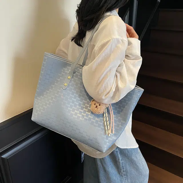 ZAVC PU Tote