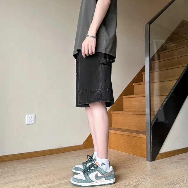 中国航天 破洞美式复古水洗做旧铆钉休闲工装大口袋牛仔短裤 男女同款