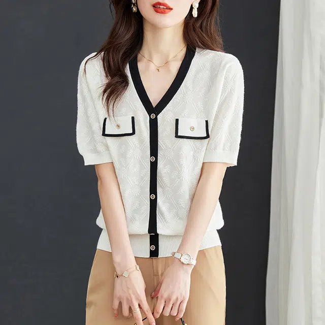 PIERRE CARDIN v T