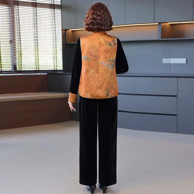 PIERRE CARDIN 2025