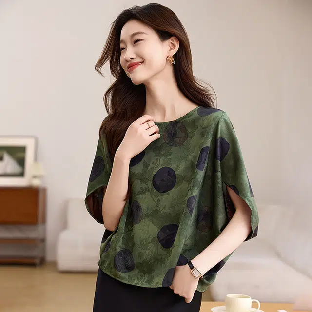PIERRE CARDIN T