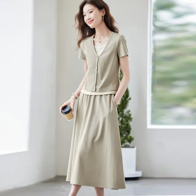 PIERRE CARDIN T