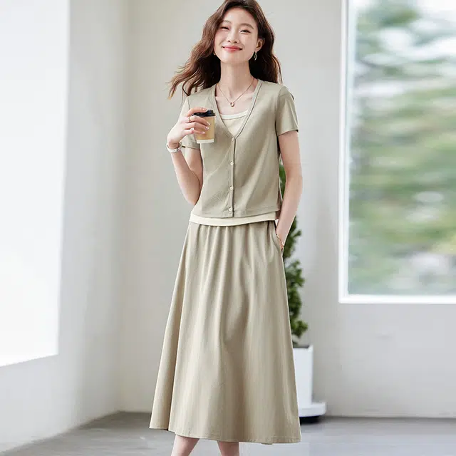 PIERRE CARDIN T