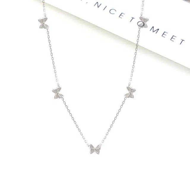 【随机掉落饰品一件】 迎百宝 轻奢闪钻小蝴蝶精致时尚小众设计高级感甜美气质锁骨颈链#好运 合金 项链 男女同款情侣款